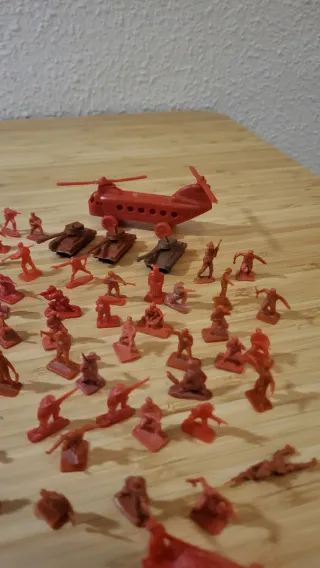 Lote soldados y tanques Montaplex