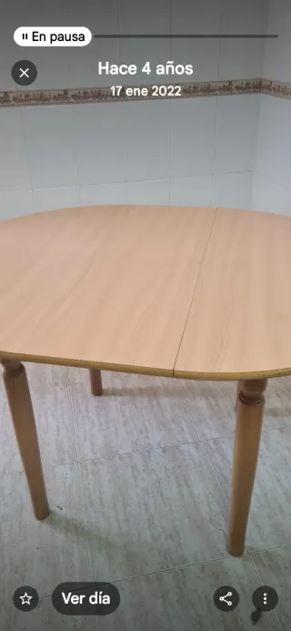 Mesa de cocina de madera