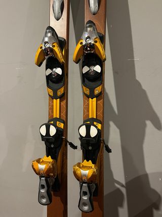 Esquís Salomon Naranja