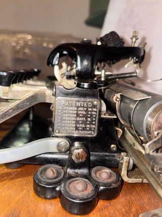 Máquina de escribir antigua Blickensderfer