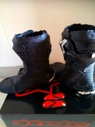 Botas de moto Alpinestars muy rebajadas
