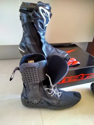 Botas de moto Alpinestars muy rebajadas
