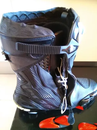 Botas de moto Alpinestars muy rebajadas