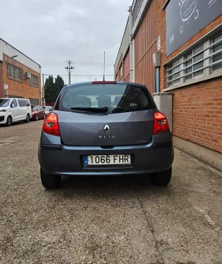 Renault Clio 2006