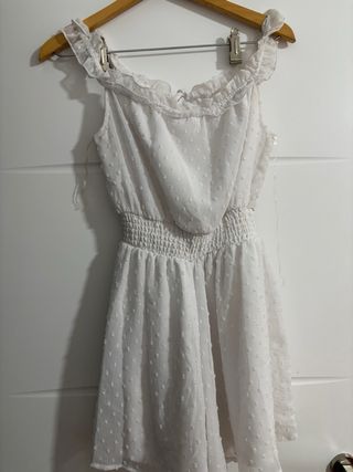 Mono corto blanco con volantes