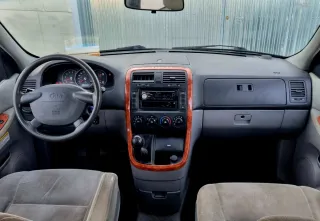 KIA Carnival 2004