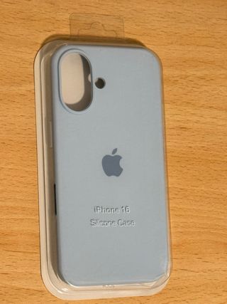 Funda logo manzana iphone16