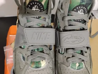 Nike Huarache x Corteiz Talla 42 Usadas