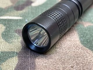 Linterna Táctica ultravioleta