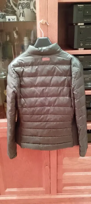 Cazadora acolchada verde Massimo Dutti