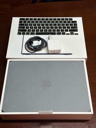 MacBook Air M3 13 16GB/512GB (2024)