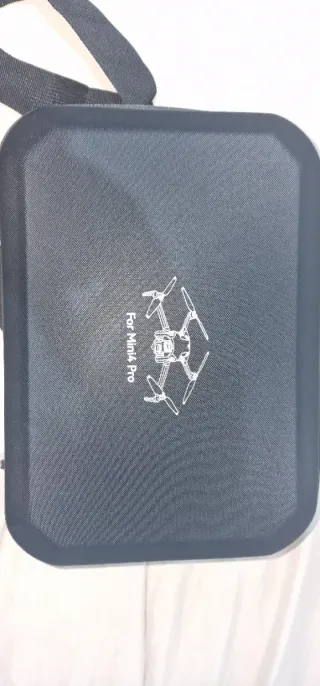 DJI Mini 4 pro Fly More combo con Car reflesh