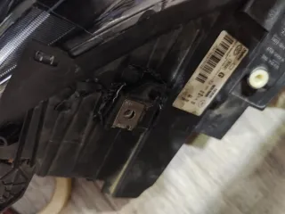 Faro Izquierdo Toyota Proace