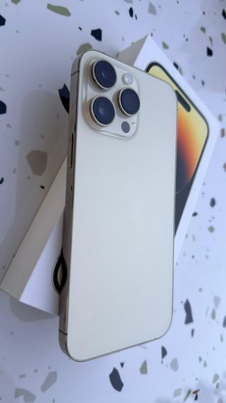 iPhone 14 Pro Max 256GB Oro