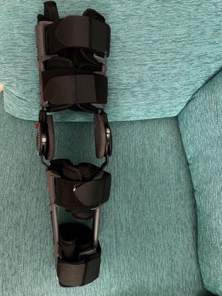 Rodillera ortopédica Donjoy ajustable