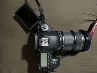 Canon EOS 6D Mark II + Obiettivo EF 24-105mm