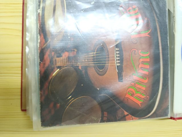 Vinilos los dos anuncios son 50 euros