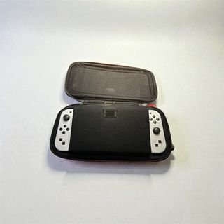 Nintendo Switch con accesorios