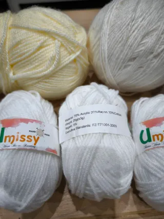 Lote de lanas variadas