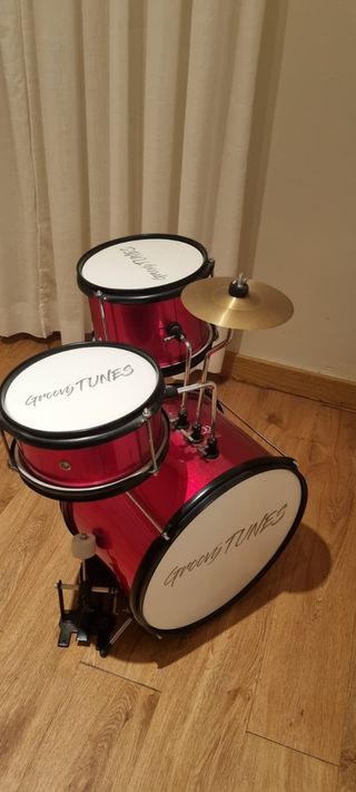 Batería de juguete musical roja