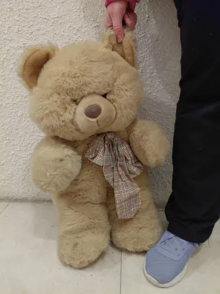 Oso de peluche grande beige