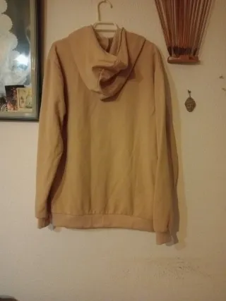 Sudadera beige con cremallera talla M