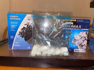 Acuario 84L con accesorios