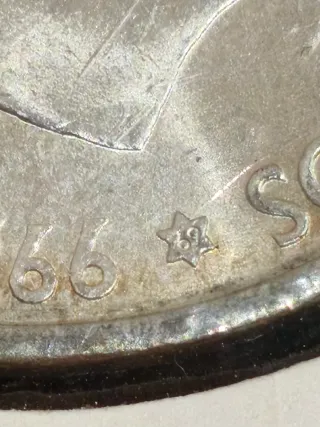 100 PtAS de plata 1966 estrella 69 ( palo recto ).