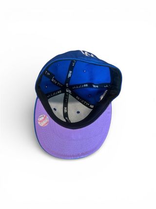 Cappellino New Era Blu con Fiori Viola