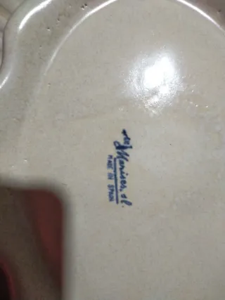 Sopera de cerámica con flores