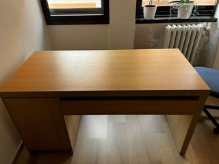 Scrivania Malm legno marrone chiaro