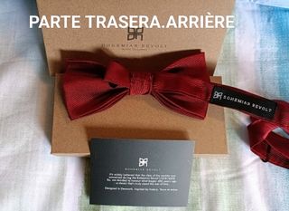 Pajarita Roja Bohemian Revolt