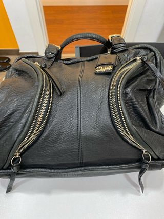 Bolso de piel negro