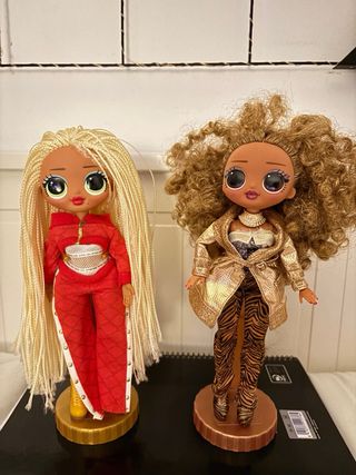 2 Muñecas LOL OMG con Ropa y Accesorios