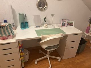 Escritorio blanco