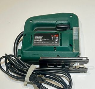 Caladora Bosch PST 50 A con varias hojas incluidas