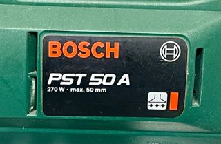 Caladora Bosch PST 50 A con varias hojas incluidas
