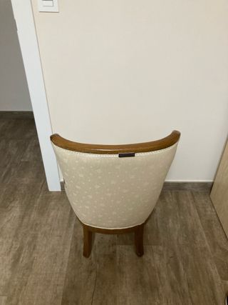 Silla Luis XVI restaurada beige y marrón