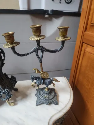 Entradita de forja con mármol