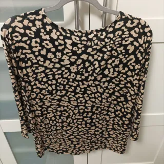 Top El Corte Inglés estampado animal print