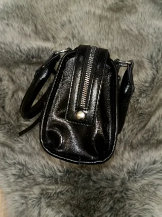 Mini bolso negro piel charol