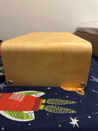 Soporte de madera para monitor