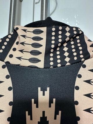 Top estampado tribal talla única licra fina