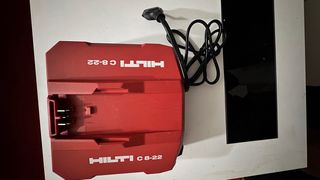 Cargador Hilti C 8-22