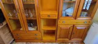 Mueble de salón de madera