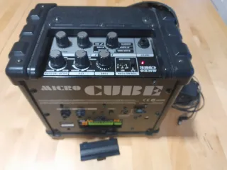 Amplificador Roland Micro Cube