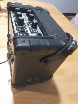 Amplificador Roland Micro Cube