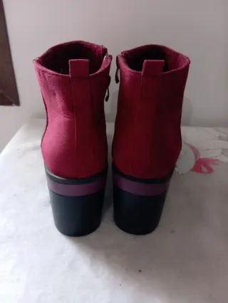 Botas burdeos con plataforma