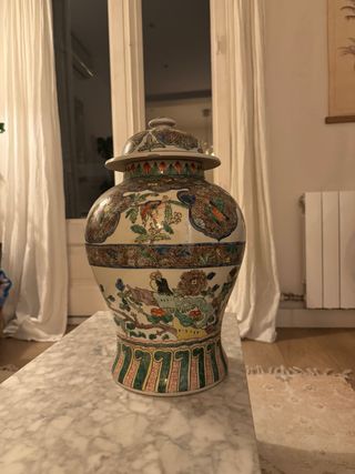 Tibor o jarrón de porcelana china familia verde