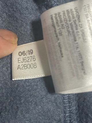 Casaco Adidas com capuz